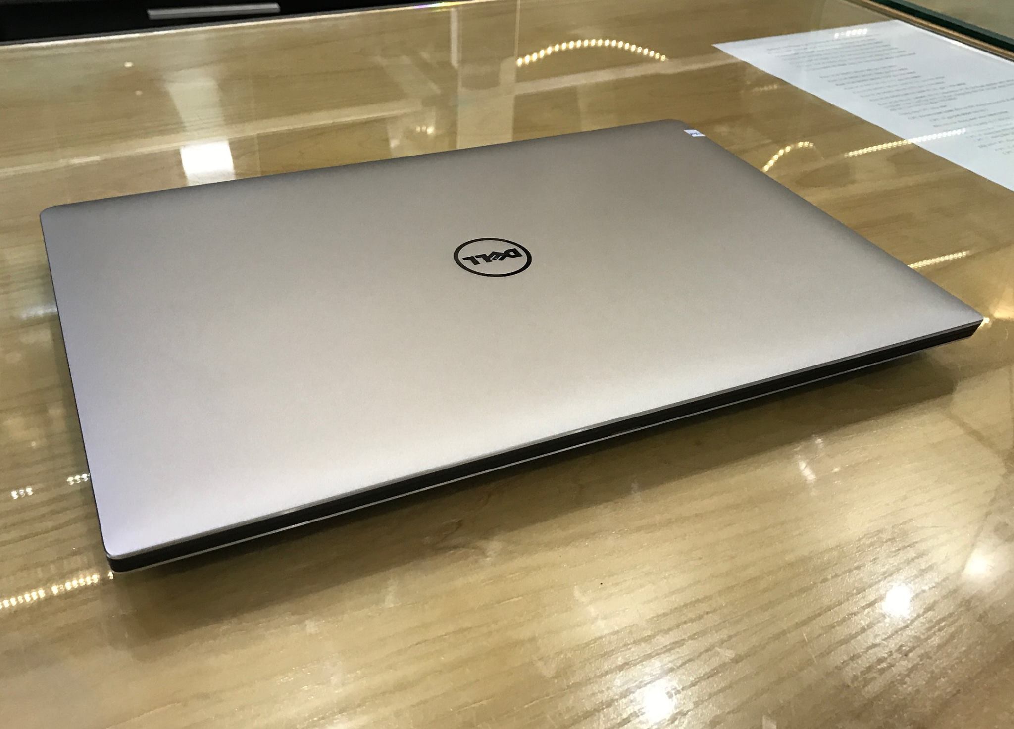 Laptop Dell XPS 9560 2017-3.jpg